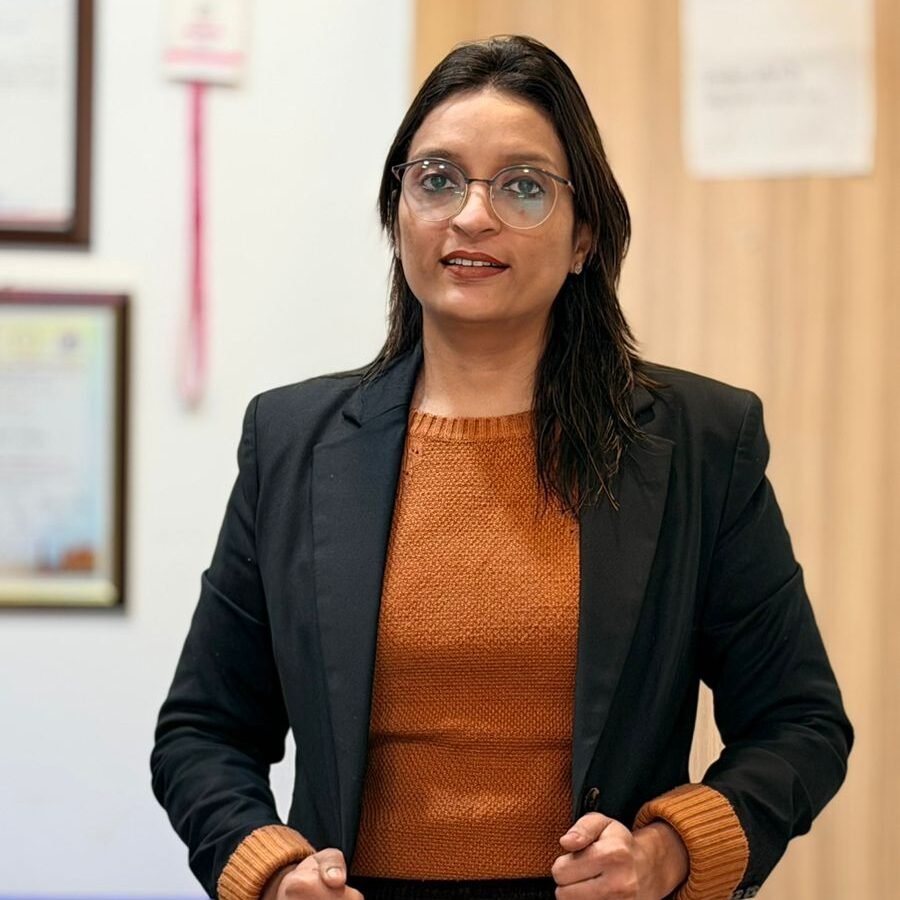 best gynaecologist in mansa